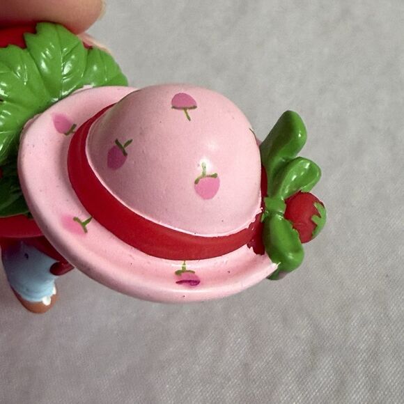 Lot of 2 Strawberry Shortcake Toys Vintage Vinyl TCFC & 2010 McDonalds Character - Picture 6 of 12